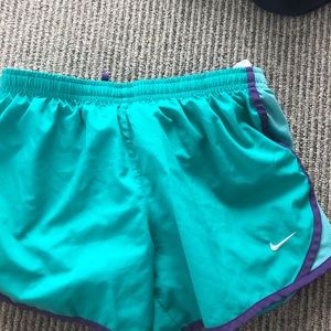nike kids L athletic shorts
